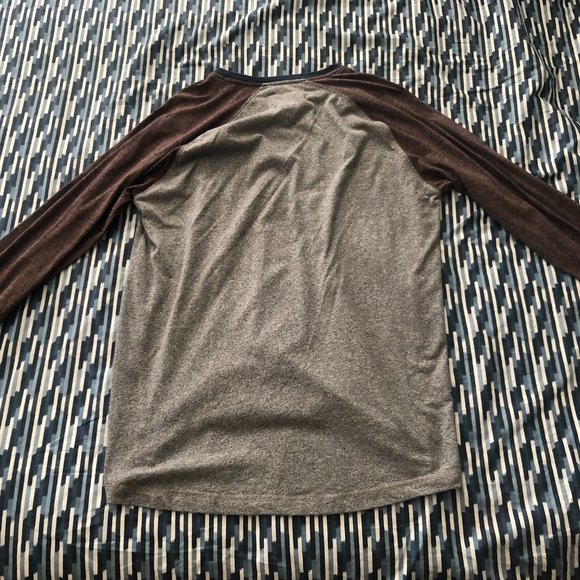 Essentials Long Sleeve Tee - Picture 3 of 5